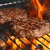 2 STEAKS HACHE AOP TAUREAU DE CAMARGUE BIOU DES MANADES