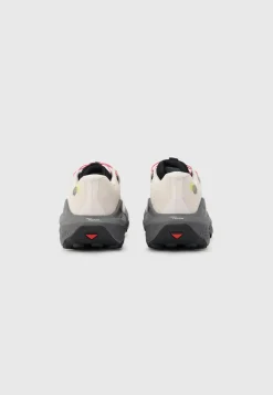 Chaussures ULTRA GLIDE 4 Lilac Ash/Excalibur/Pink Yarrow - SALOMON