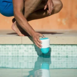 Îlot / Analyseur d'eau de piscine connecté ICO