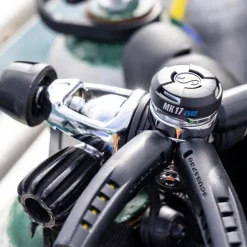 Pack détendeur de plongée MK17 EVO 2 DIN C370 + Octopus R105 + manomètre SCUBAPRO