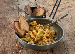 Repas lyophilisé Oeufs brouillés aux oignons TREK'N EAT